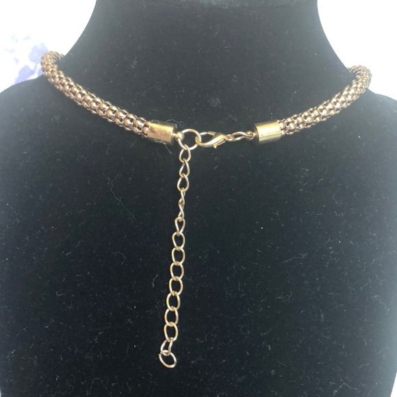 Novadab coral boho statement necklace - Picture 3 of 3